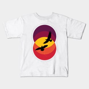 Summer dance, birds in sunset, bird t-shirts, sun lovers Kids T-Shirt